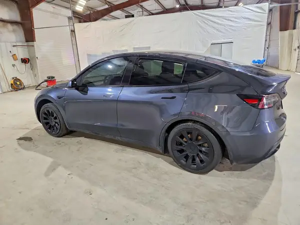 5YJYGDEF5LF002884 2020 TESLA MODEL Y - Image 2