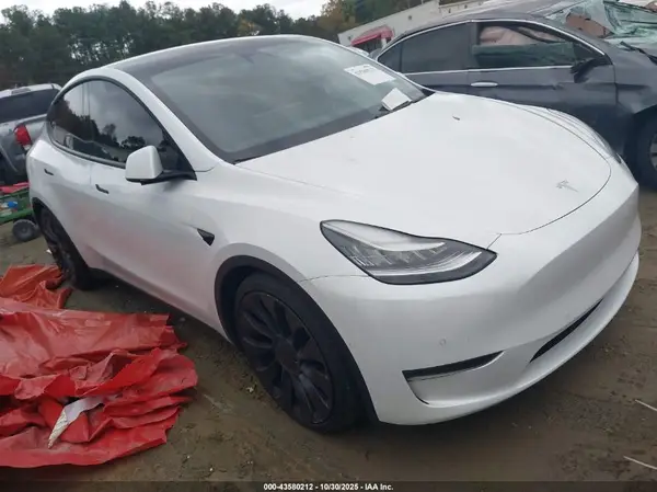 5YJYGDEF5MF073116 2021 TESLA MODEL Y - Image 1