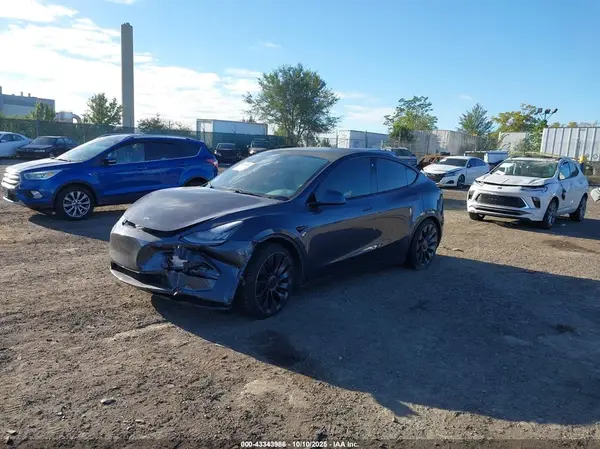 5YJYGDEF5MF084066 2021 TESLA MODEL Y - Image 2