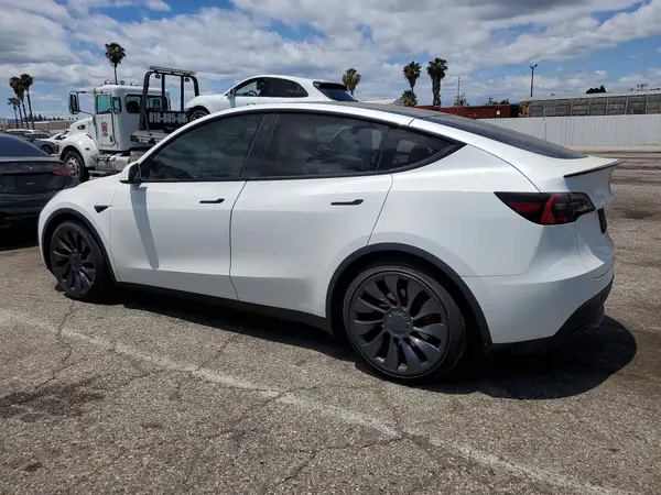 5YJYGDEF5MF121679 2021 TESLA MODEL Y - Image 2