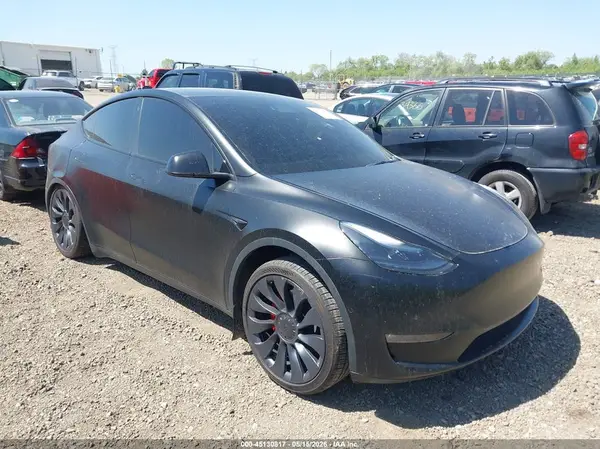 5YJYGDEF5MF133959 2021 TESLA MODEL Y - Image 1