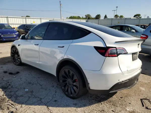 5YJYGDEF5MF243054 2021 TESLA MODEL Y - Image 2