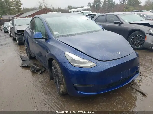 5YJYGDEF5MF257262 2021 TESLA MODEL Y - Image 1