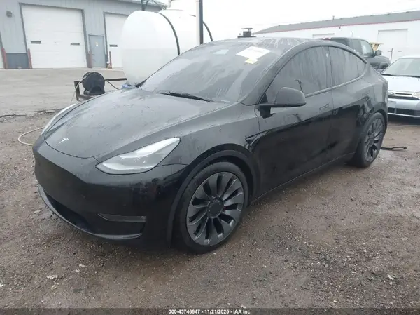 5YJYGDEF5MF258833 2021 TESLA MODEL Y - Image 2