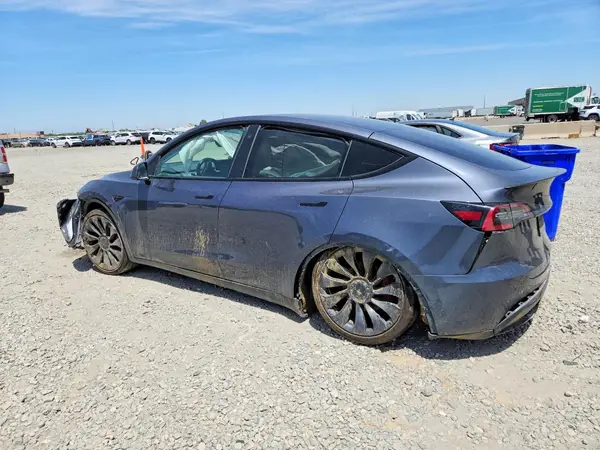 5YJYGDEF5MF264664 2021 TESLA MODEL Y - Image 2