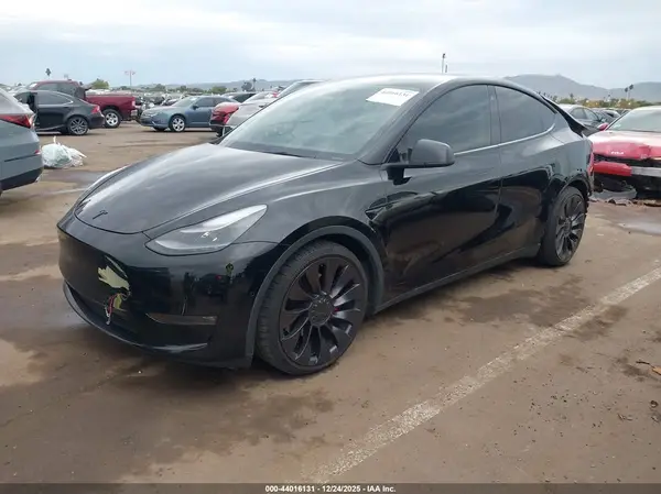 5YJYGDEF5MF266608 2021 TESLA MODEL Y - Image 2