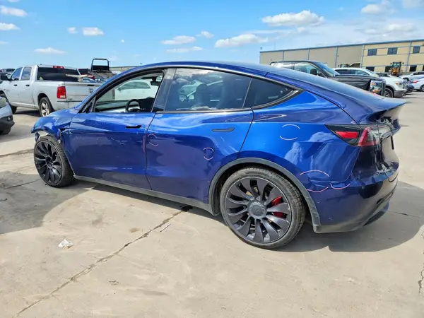 5YJYGDEF5MF270111 2021 TESLA MODEL Y - Image 2