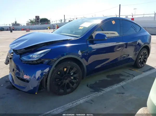 5YJYGDEF6LF000142 2020 TESLA MODEL Y - Image 2