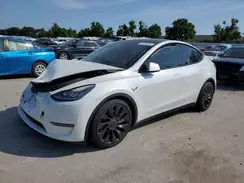 5YJYGDEF6LF025560 2020 TESLA MODEL Y