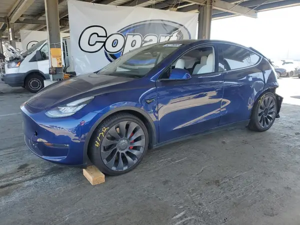 5YJYGDEF6LF025882 2020 TESLA MODEL Y - Image 1