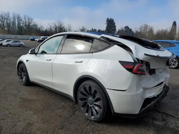 5YJYGDEF6LF051768 2020 TESLA MODEL Y - Image 2