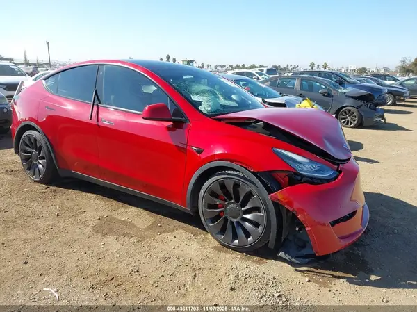 5YJYGDEF6MF076249 2021 TESLA MODEL Y - Image 1