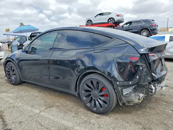 5YJYGDEF6MF216624 2021 TESLA MODEL Y - Image 2