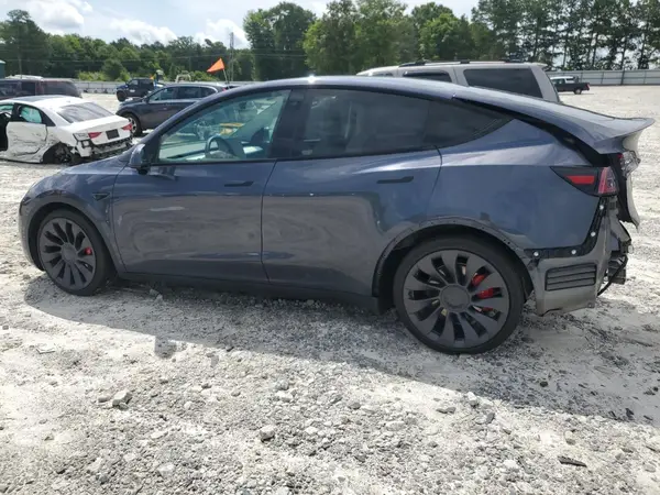 5YJYGDEF6MF246660 2021 TESLA MODEL Y - Image 2