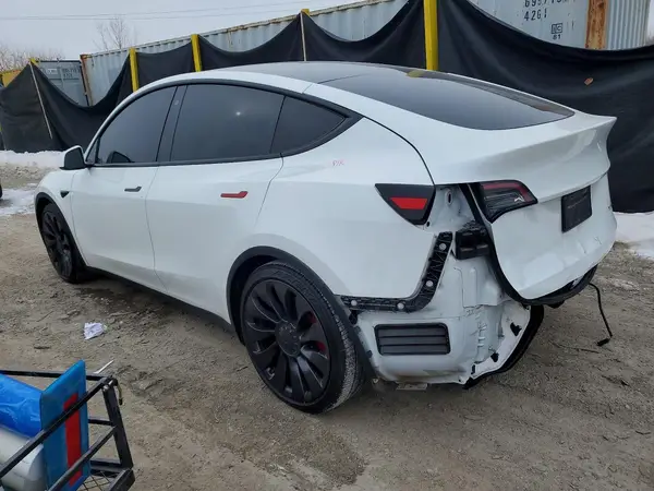 5YJYGDEF6MF251731 2021 TESLA MODEL Y - Image 2