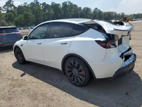 5YJYGDEF6MF258713 2021 TESLA MODEL Y - Image 2