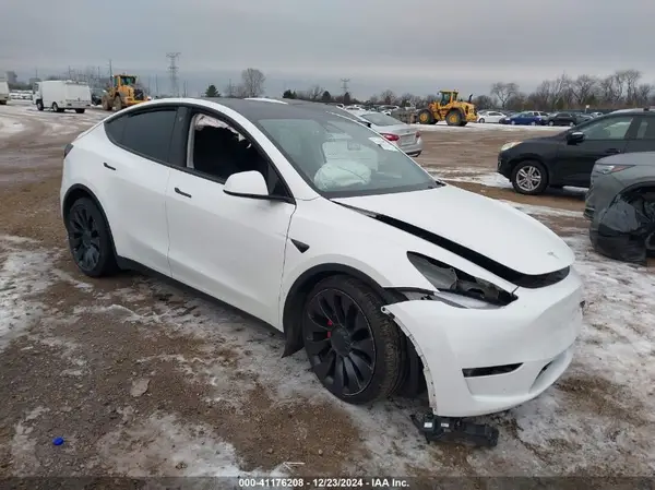 5YJYGDEF6MF261711 2021 TESLA MODEL Y - Image 1