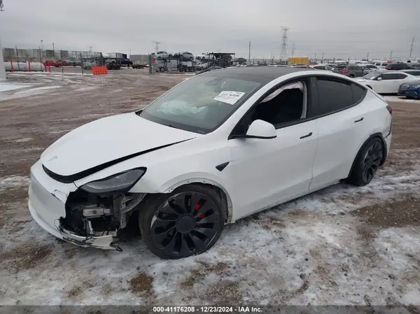 5YJYGDEF6MF261711 2021 TESLA MODEL Y - Image 2