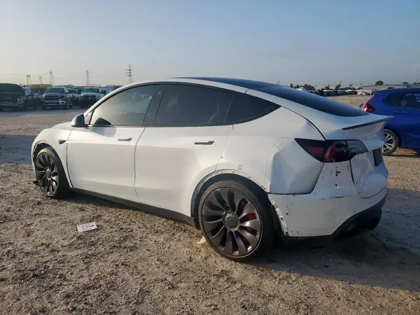 5YJYGDEF6MF266892 2021 TESLA MODEL Y - Image 2