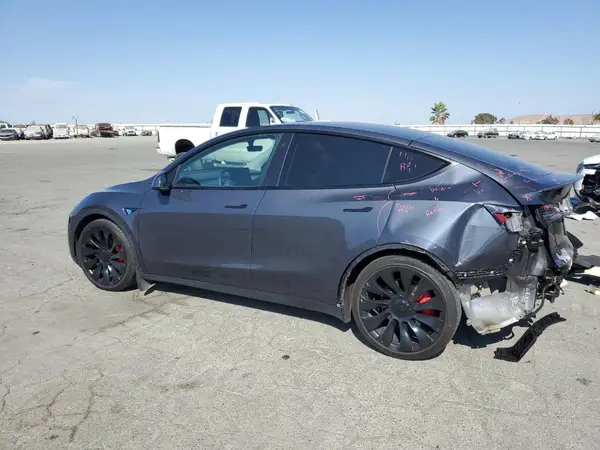 5YJYGDEF6MF268352 2021 TESLA MODEL Y - Image 2