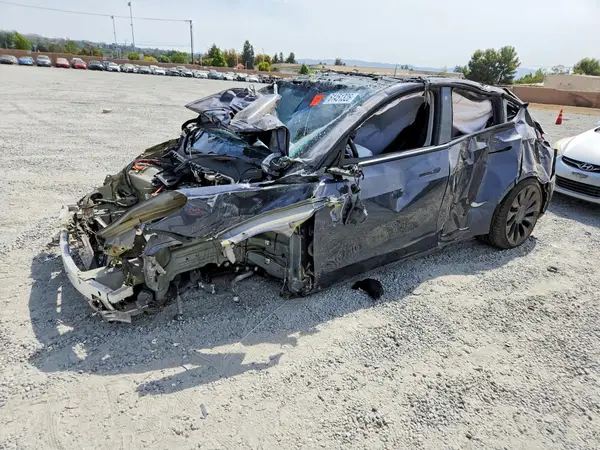 5YJYGDEF6MF272529 2021 TESLA MODEL Y - Image 1