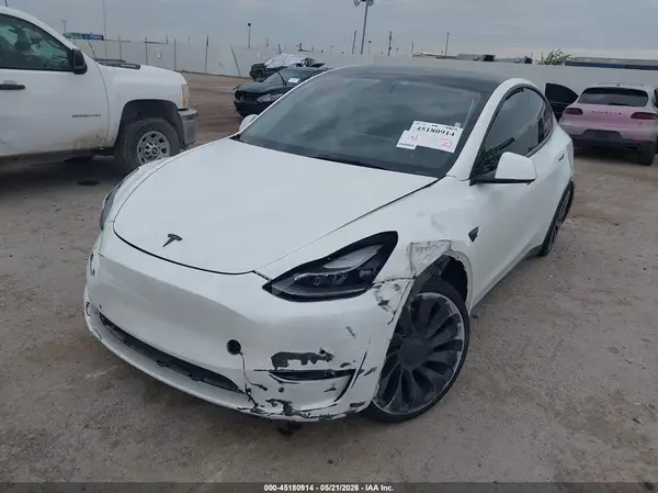 5YJYGDEF6MF302709 2021 TESLA MODEL Y - Image 2