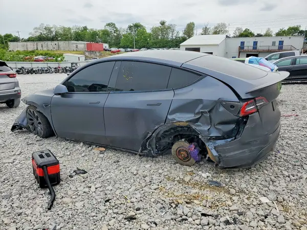 5YJYGDEF7LF034820 2020 TESLA MODEL Y - Image 2