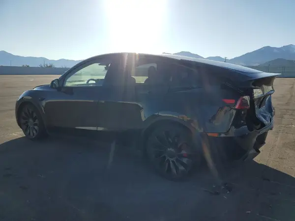5YJYGDEF7LF049852 2020 TESLA MODEL Y - Image 2