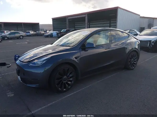 5YJYGDEF7MF079421 2021 TESLA MODEL Y - Image 2