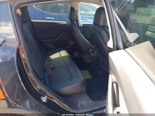 5YJYGDEF7MF197324 2021 TESLA MODEL Y - Image 8