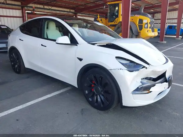 5YJYGDEF7MF215952 2021 TESLA MODEL Y - Image 1