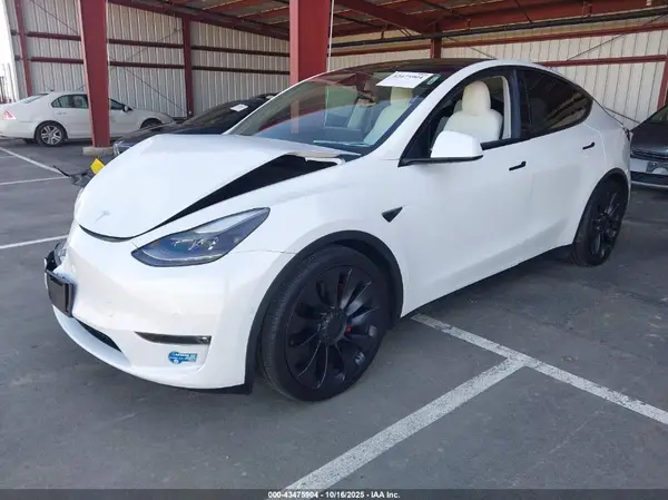 5YJYGDEF7MF215952 2021 TESLA MODEL Y - Image 2