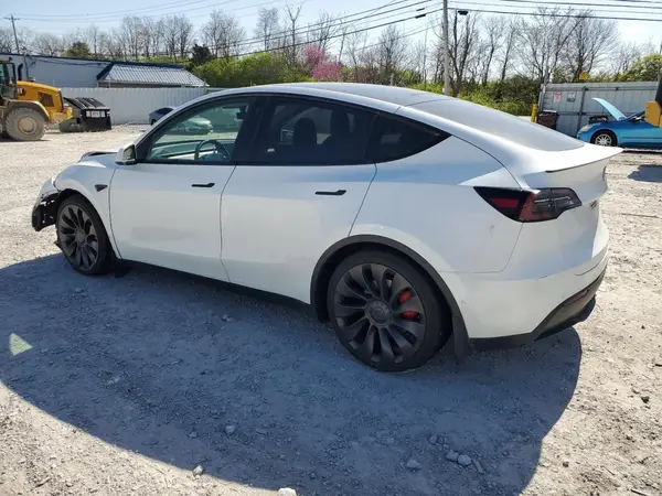 5YJYGDEF7MF252788 2021 TESLA MODEL Y - Image 2