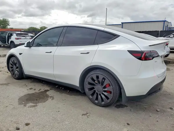 5YJYGDEF7MF266416 2021 TESLA MODEL Y - Image 2