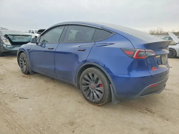 5YJYGDEF7MF267954 2021 TESLA MODEL Y - Image 2
