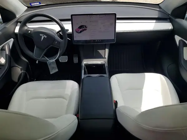5YJYGDEF7MF306106 2021 TESLA MODEL Y - Image 8