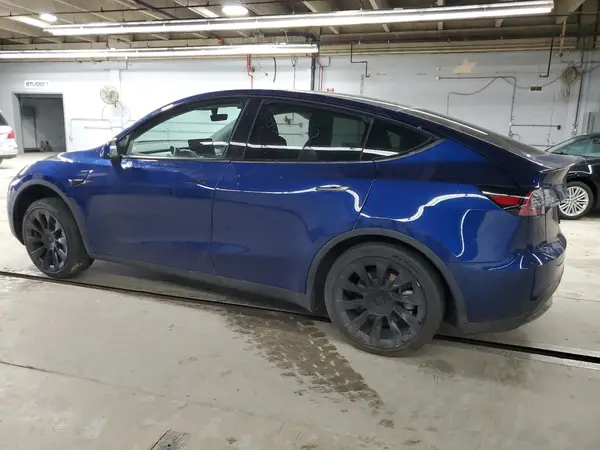 5YJYGDEF8LF000563 2020 TESLA MODEL Y - Image 2