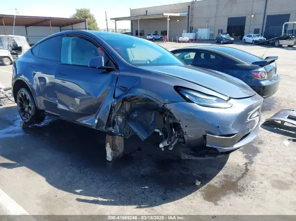 5YJYGDEF8LF000658 2020 TESLA MODEL Y - Image 1