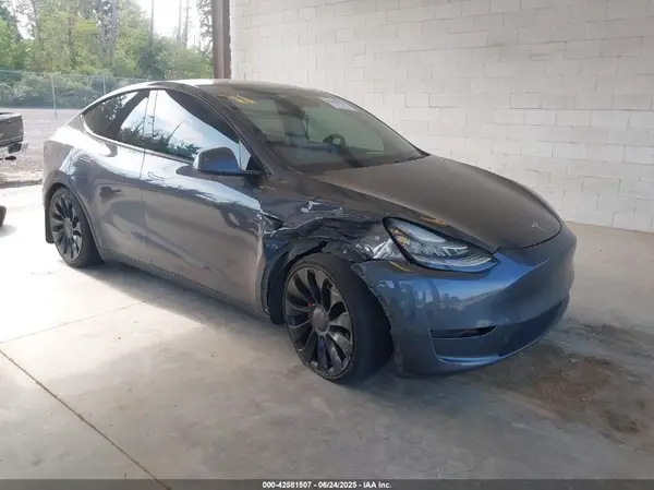 5YJYGDEF8LF020263 2020 TESLA MODEL Y - Image 1