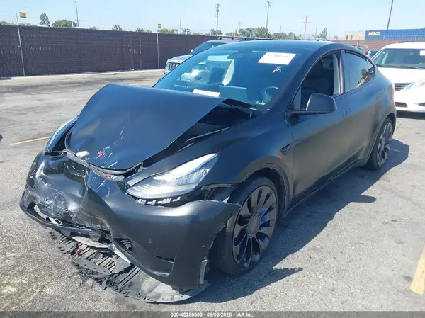 5YJYGDEF8LF038438 2020 TESLA MODEL Y - Image 2