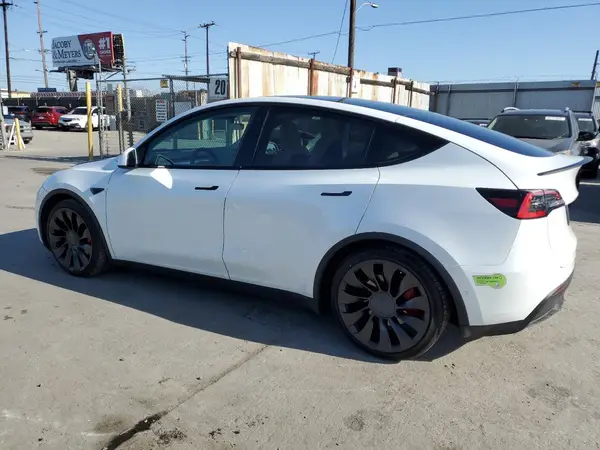 5YJYGDEF8MF093019 2021 TESLA MODEL Y - Image 2