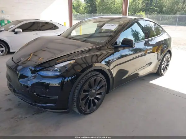 5YJYGDEF8MF140887 2021 TESLA MODEL Y - Image 2