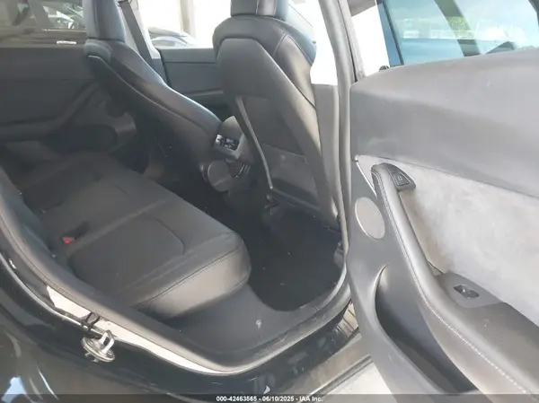 5YJYGDEF8MF140887 2021 TESLA MODEL Y - Image 8