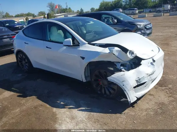 5YJYGDEF8MF209383 2021 TESLA MODEL Y - Image 1