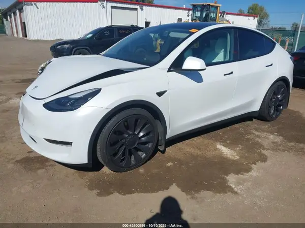 5YJYGDEF8MF209383 2021 TESLA MODEL Y - Image 2