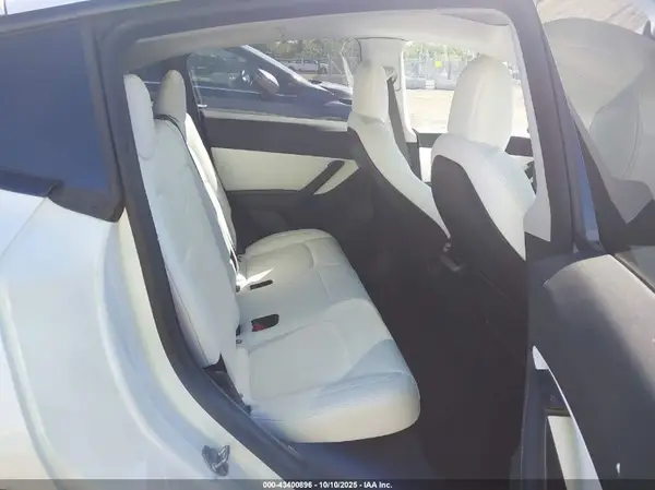 5YJYGDEF8MF209383 2021 TESLA MODEL Y - Image 8