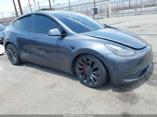 5YJYGDEF8MF209903 2021 TESLA MODEL Y - Image 1