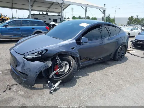 5YJYGDEF8MF209903 2021 TESLA MODEL Y - Image 2