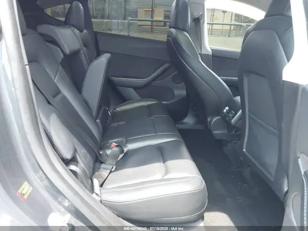 5YJYGDEF8MF209903 2021 TESLA MODEL Y - Image 8