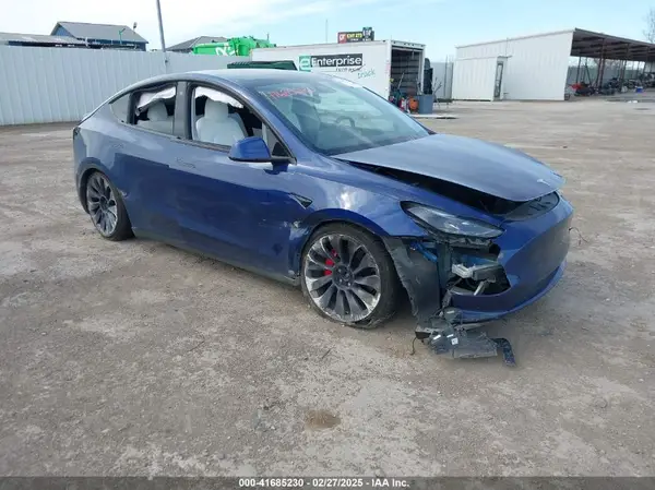 5YJYGDEF8MF245641 2021 TESLA MODEL Y - Image 1